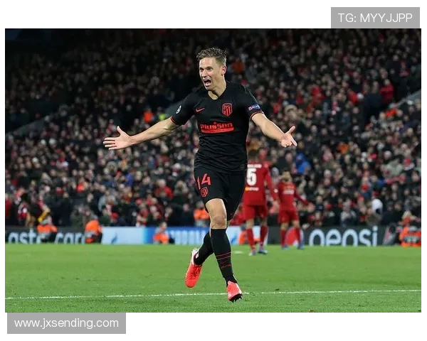 马竞计划与后卫马科斯略伦特续约至2029年并加强阵容稳定性